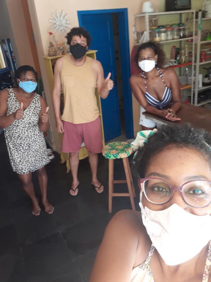 Perto Do Aeroporto De Salvador - Dona Pitanga Hostel Lauro de Freitas Eksteriør billede