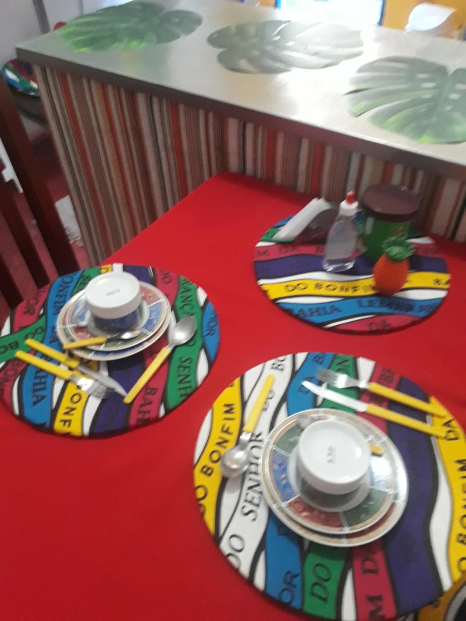 Perto Do Aeroporto De Salvador - Dona Pitanga Hostel Lauro de Freitas Eksteriør billede