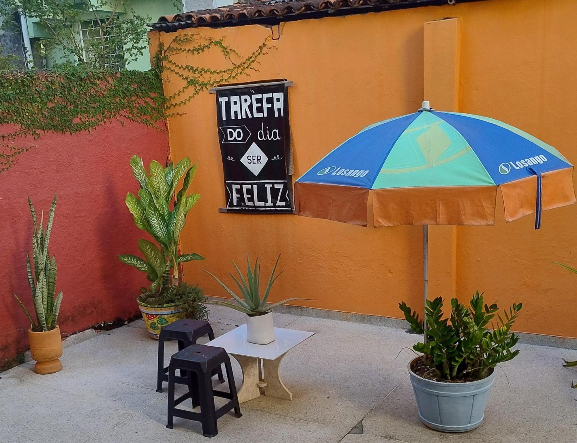 Perto Do Aeroporto De Salvador - Dona Pitanga Hostel Lauro de Freitas Eksteriør billede